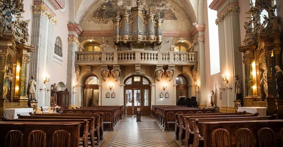 Budapest: Concert on the Oldest Working Organ in the City - A compact concert in a Baroque church
