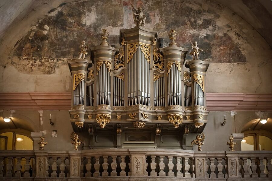 Budapest: Concert on the Oldest Working Organ in the City - The Bach programs reward careful listening