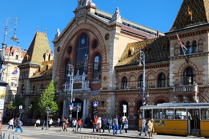 Budapest Danube 1 Hour Sunset or Night Cruise with Audio Guide - Starting at Batthyány tér