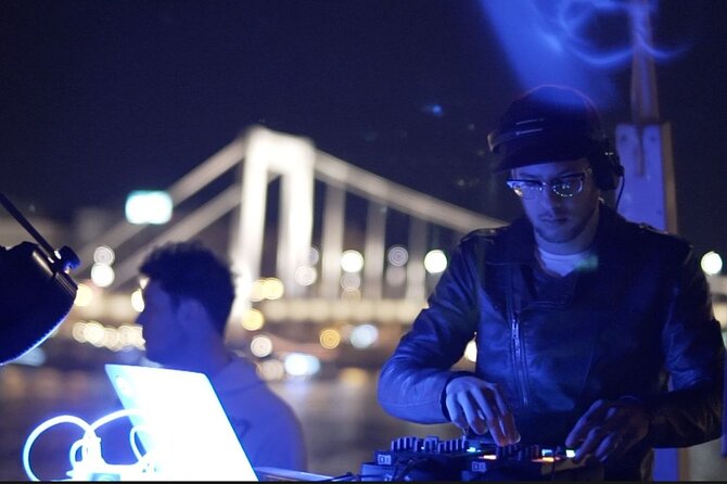 Budapest Danube Cruise with DJ, Drinks and After Party - A Danube party rather than a sightseeing cruise