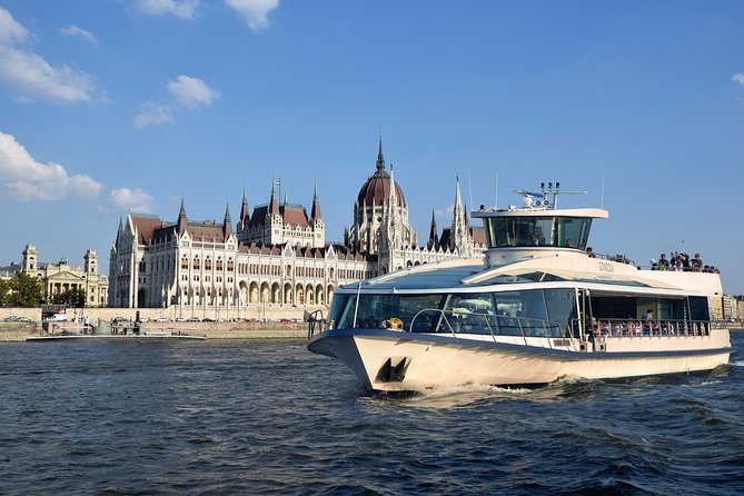 Budapest Danube Cruise with Drink, Audio Guide, Margaret Island - Choosing between the glass cabin and upper deck