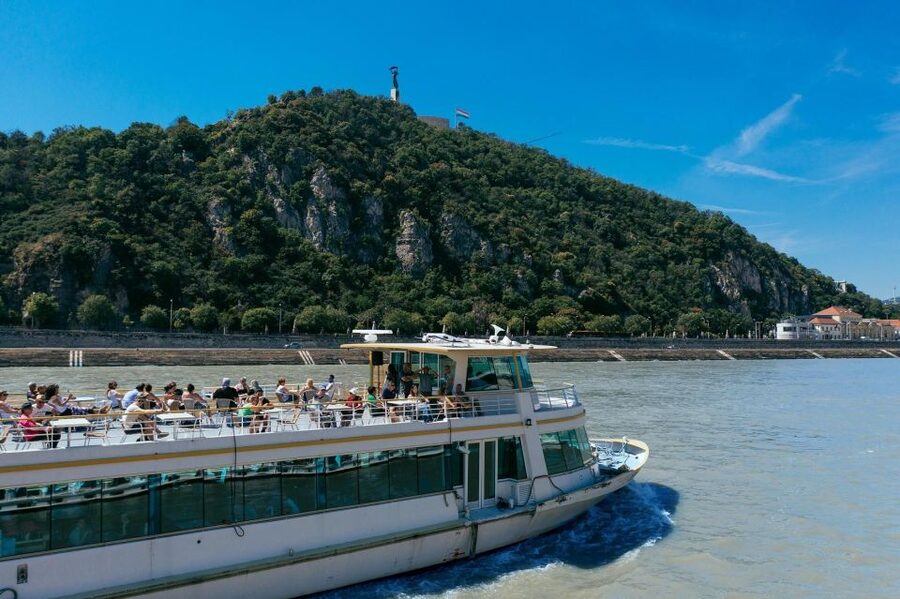 Budapest: Day or Night River Cruise on Panoramic Boat - Parliament and Margaret Bridge