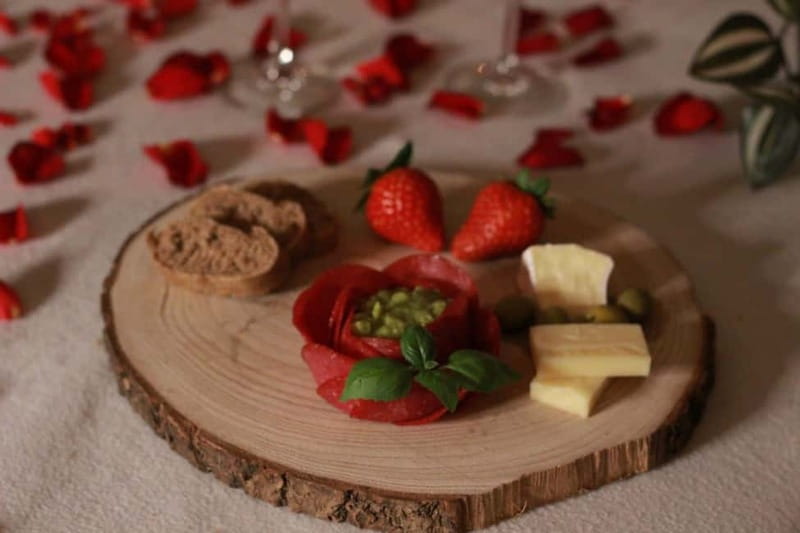 BUDAPEST, Day Spa : Couples Massage with Roses Bubble Bath - A 15-minute tea pause