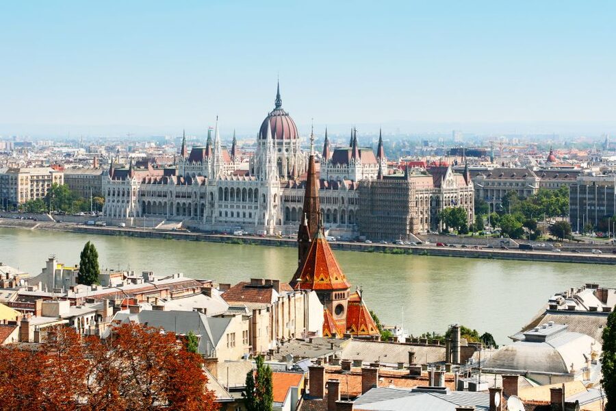 Budapest: Daytime Sightseeing Boat Cruise - Boarding at Dock 7 in central Budapest