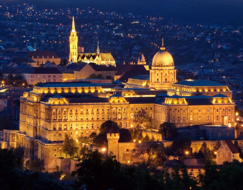 Budapest: Evening Castle Hill Tour with Fishermen's Bastion - Fisherman’s Bastion and the Budapest panorama