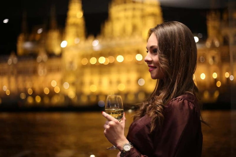 Budapest: Evening Cruise with 4-Course Dinner - A sunset start on the Danube