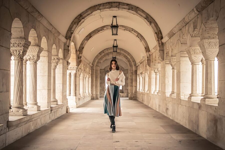 Budapest: Fast Private Photoshoot at Fisherman's Bastion - Families, anniversaries, and first-time subjects