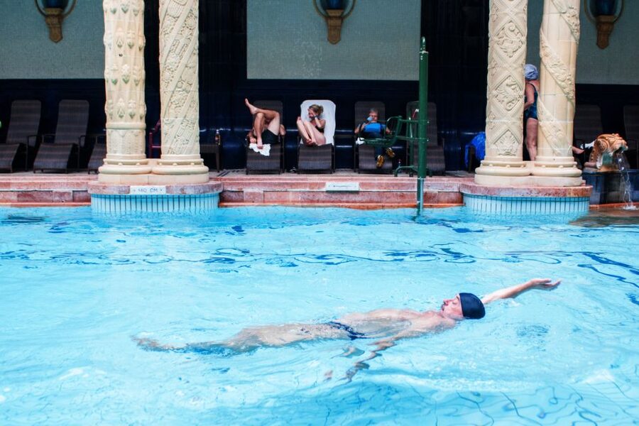 Budapest: Full-Day Gellért Spa Ticket - How crowded is Gellért Spa?