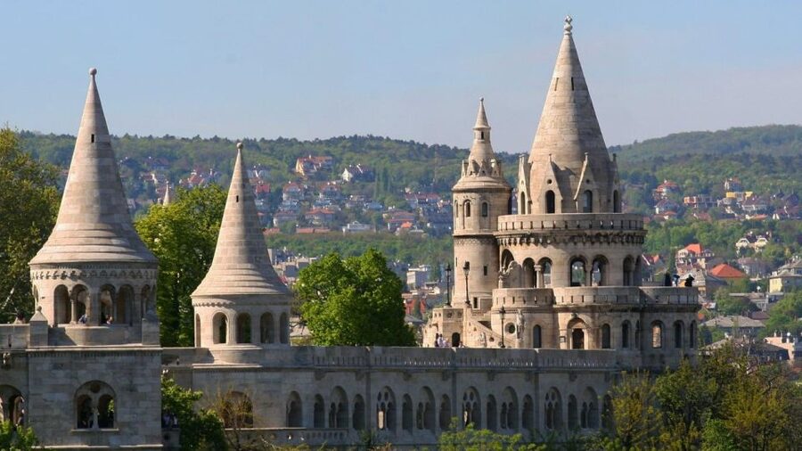 Budapest Full-Day Private Guide Services - What the guides add to the day