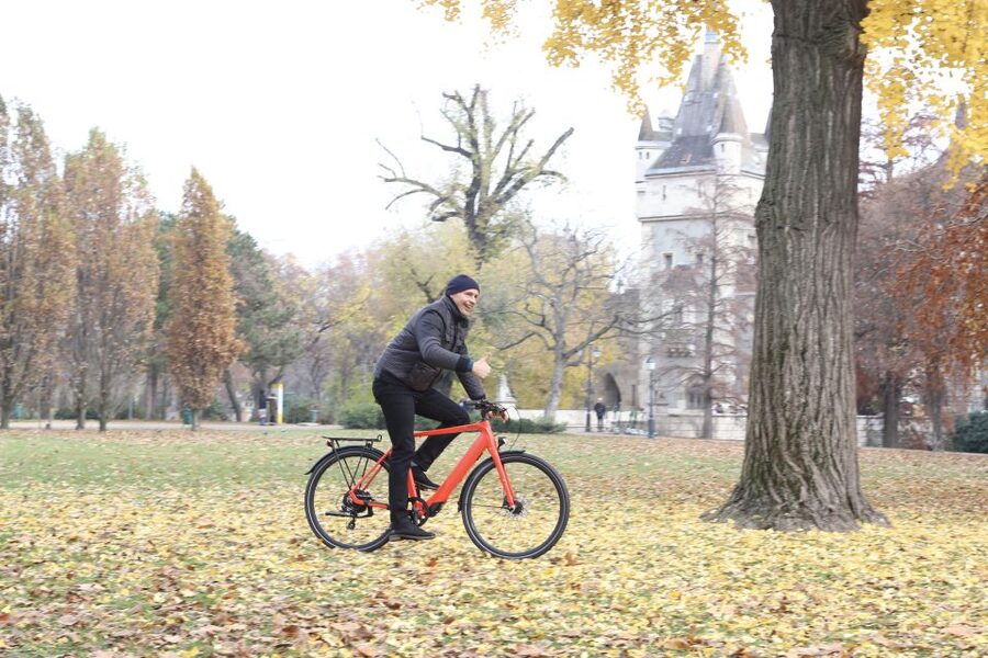 Budapest: Guided Downtown Electric Bike Tour - Castle Hill, Matthias Church, and Fisherman’s Bastion