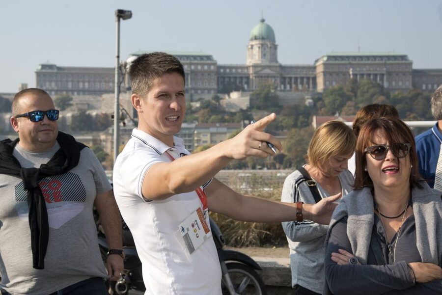 Budapest: Guided Walking Tour of Pest - Starting at Molnár’s Kürtőskalács in central Pest