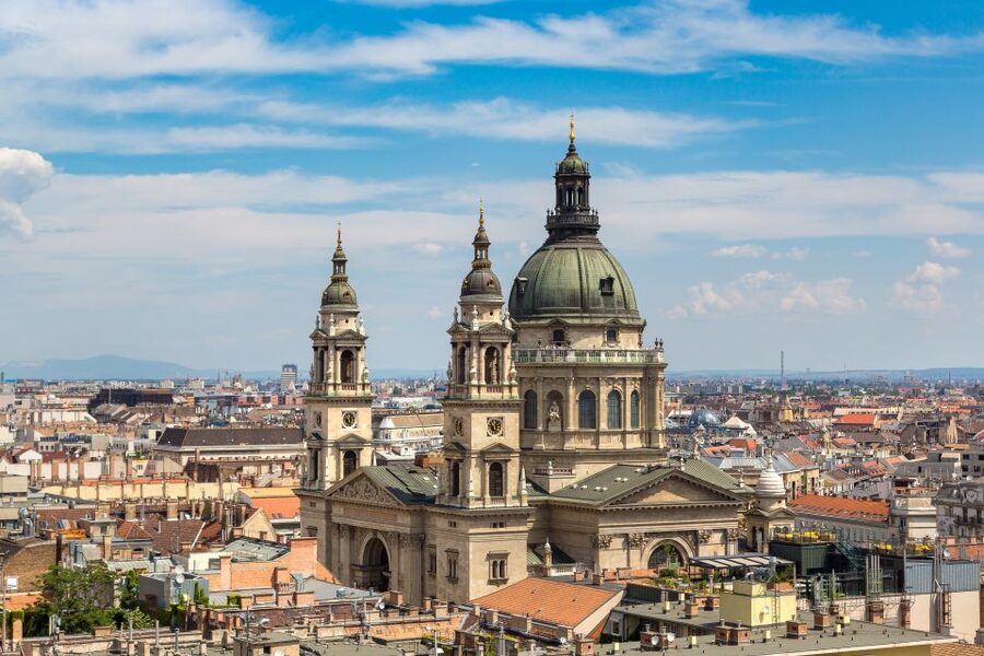 Budapest: Guided Walking Tour of Pest - 19th-century buildings and side streets