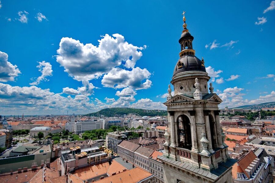 Budapest: Guided Walking Tour of Pest - Weather, shoes, and smart planning
