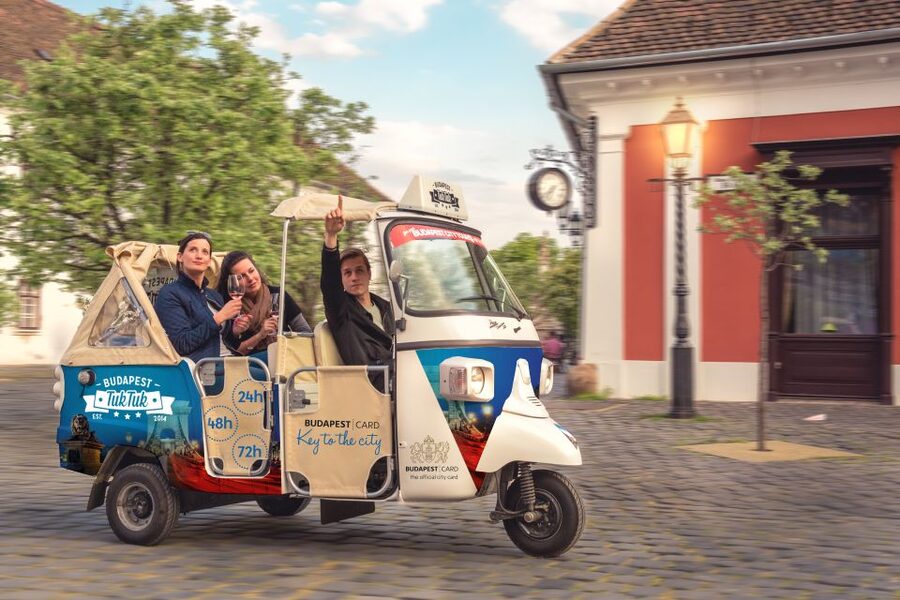 Budapest: Half-Day Exclusive Highlights Private Tour - Is $181 per person a fair price?