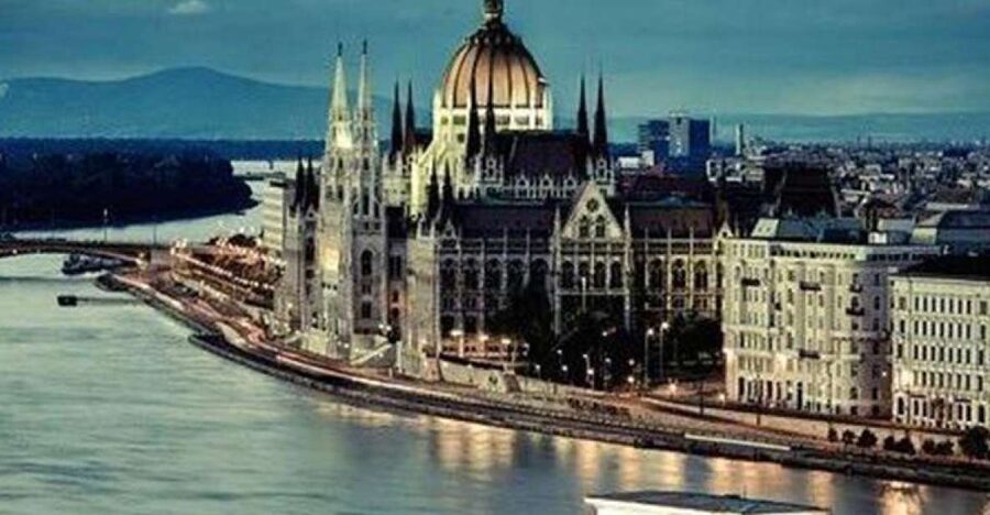 Budapest: Half-Day Highlights Small Group Private Tour - What $223 per person gets you