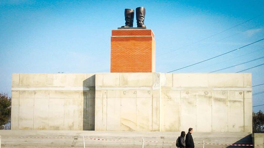 Budapest Half-Day Tour: Life Behind the Iron Curtain - Memento Park’s relocated Communist statues