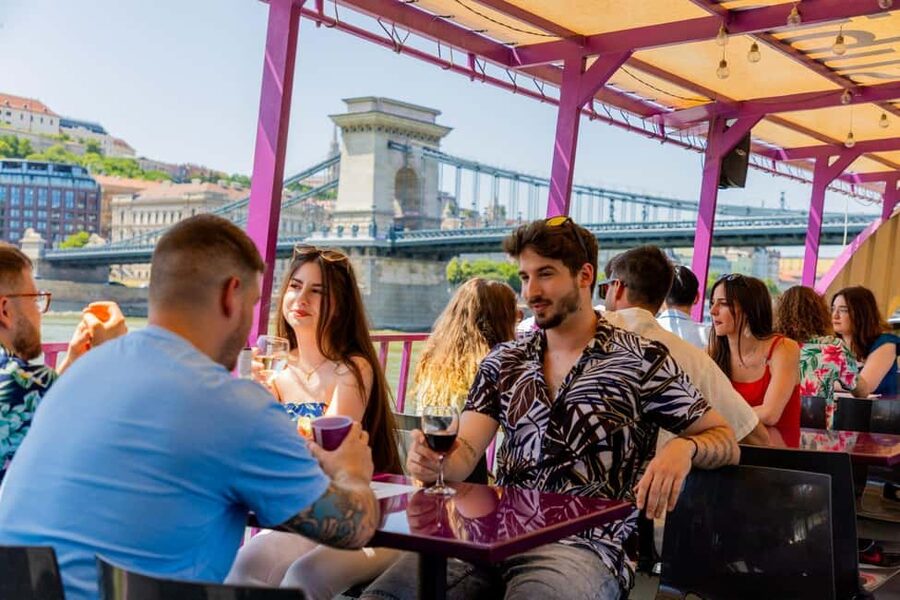 Budapest: Happy Hour Sightseeing Cruise - Margaret Bridge and the first river views