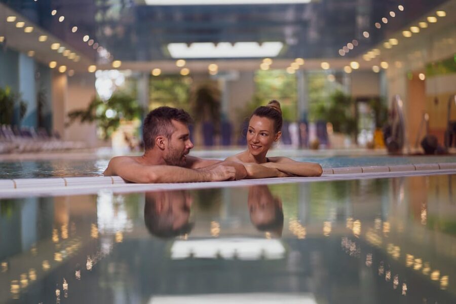 Budapest: Helia Day Spa entry ticket - Three hot water pools for a slower pace