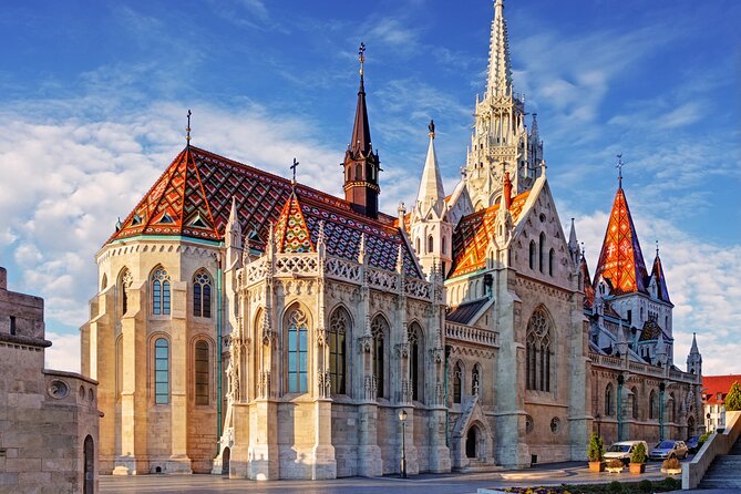 Budapest Highlights Self guided scavenger hunt and Walking Tour - Liberty Statue changes the scale of the route