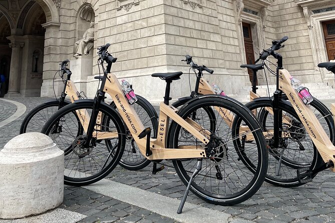 Budapest: Historic Downtown ride on E-Bicycles Buda & Pest - Liberty Square and the Hungarian Parliament