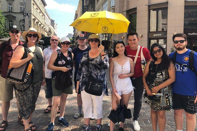 Budapest Historical Sightseeing - Free Walking Tour - From Elizabeth Square to Astoria