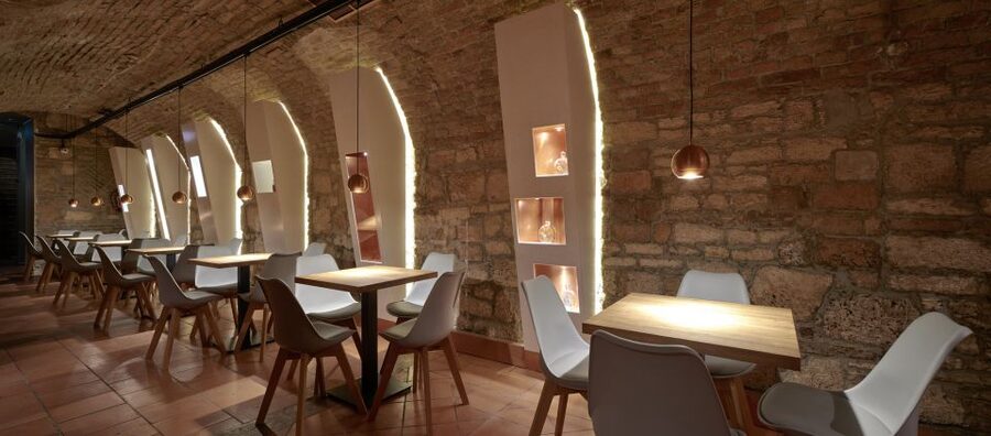 Budapest: Hungarian Wine & Food Tasting Experience - Why this Budapest tasting is worth your evening