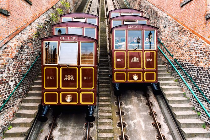 Budapest in a Day Private Luxury Sightseeing Tour - How the guides shape the experience