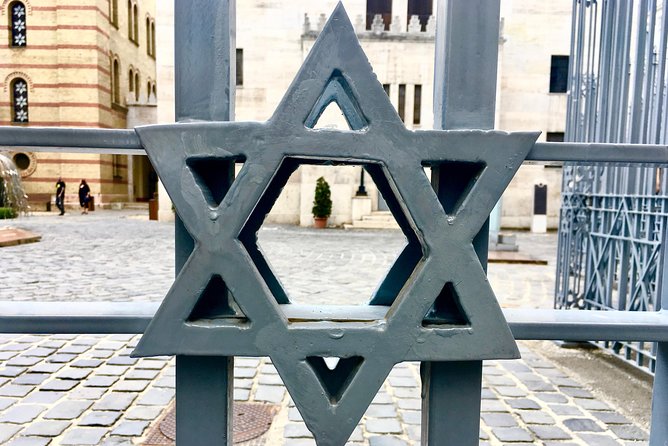 Budapest Jewish Heritage: Synagogues, Shoes, Secrets & Flódni - Flódni at the end: history you can taste