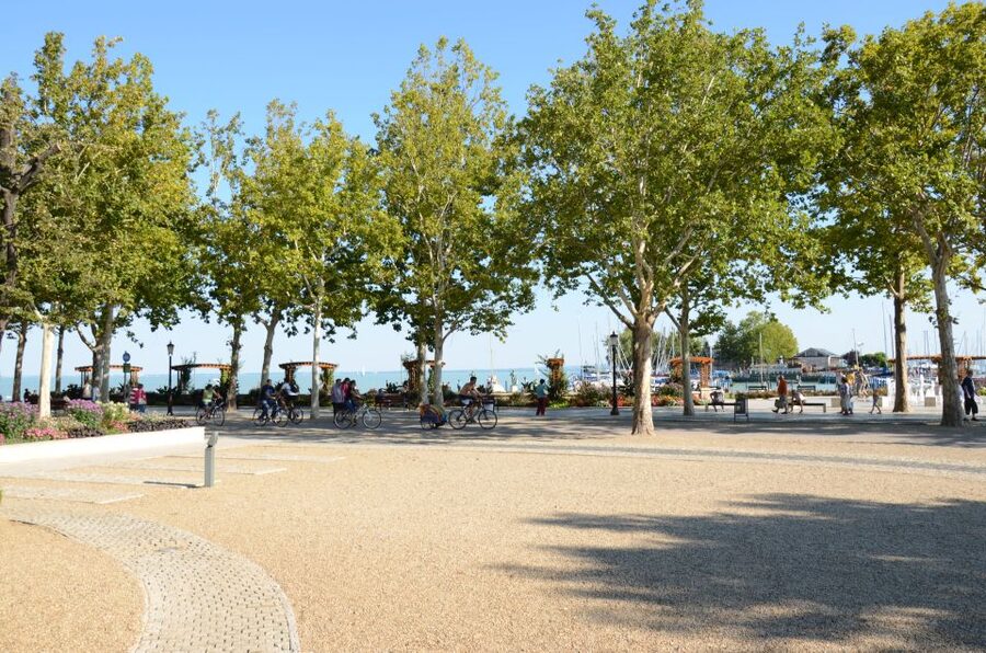 Budapest: Lake Balaton and Herend Full-Day Private Tour - Who should book this Lake Balaton outing?