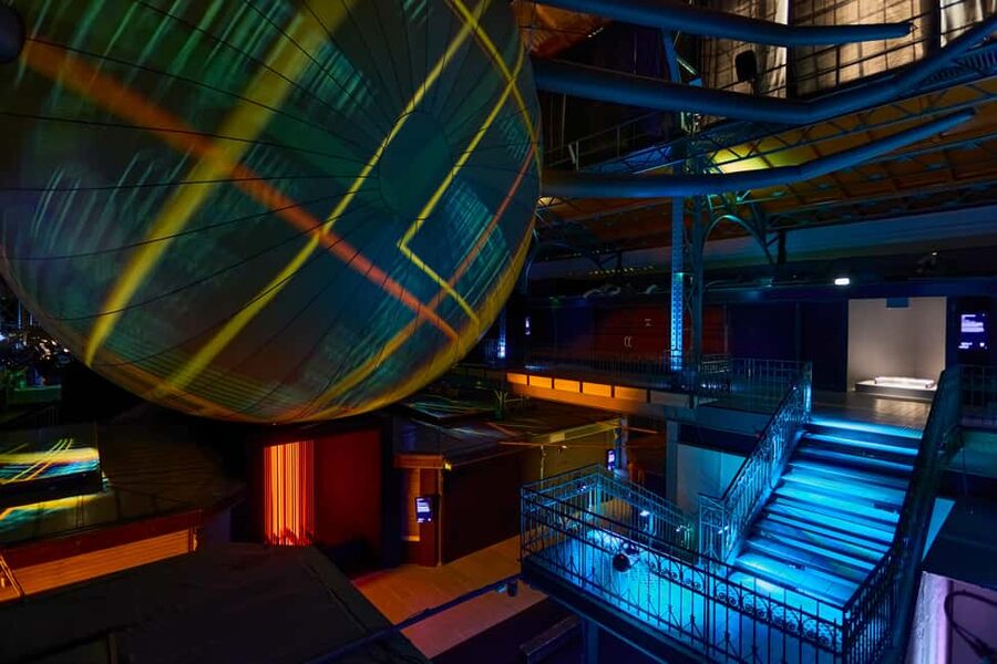 Budapest: Light Art Museum - Immersive New Media Experience - Entering the former market hall