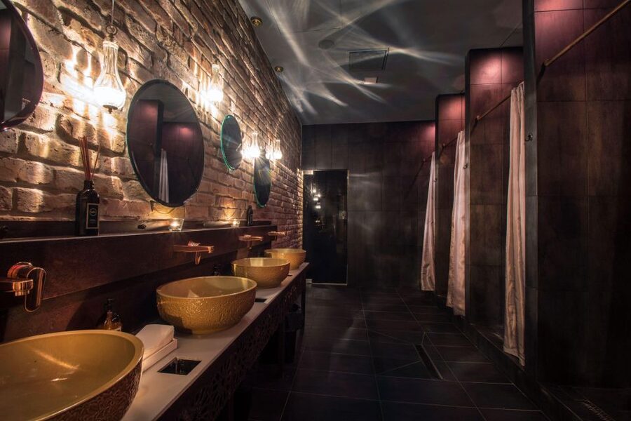 Budapest: Mandala Day Spa & Luxury Pool Experience - How Mandala compares with a grand Budapest bathhouse