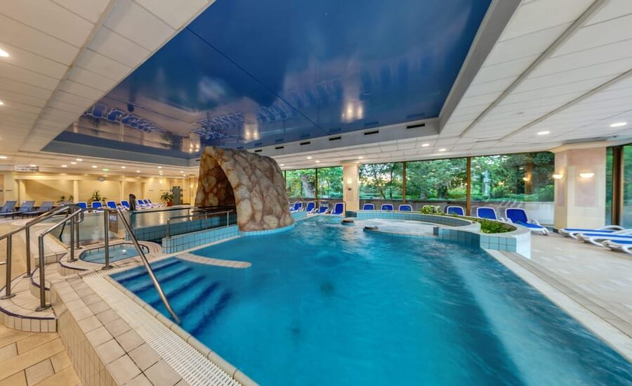 Budapest: Margaret Island Day Spa Entry Ticket - Timing your visit and avoiding disappointment