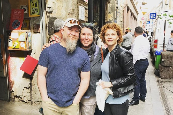 Budapest Market Tour & Home Cooking Class with local Chef & Guide - Should you book it?