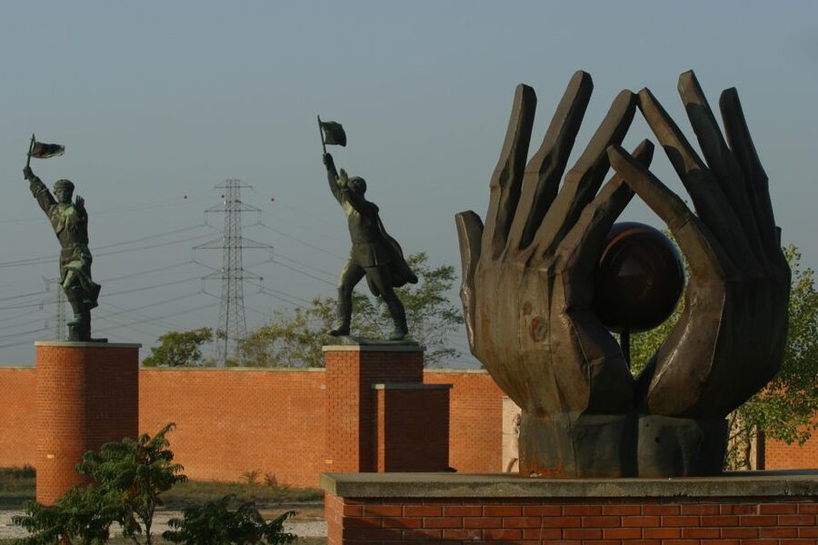 Budapest: Memento Park Ticket - Stalin’s Boots and the indoor exhibits