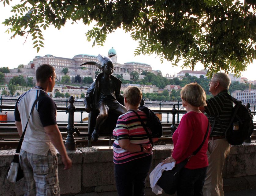 Budapest: Night Walking Tour with Danube River Cruise - What the Three-Hour Schedule Really Feels Like