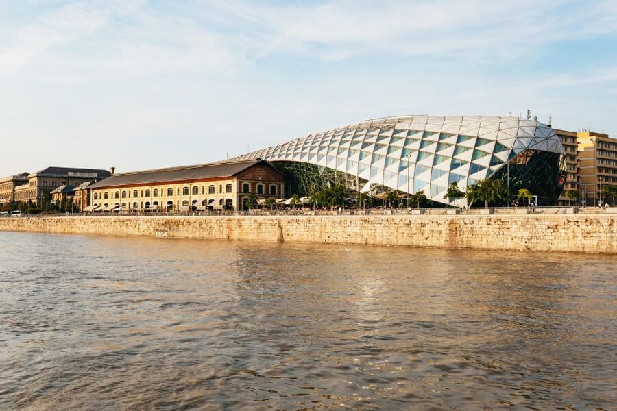 Budapest: Nighttime or Daytime Sightseeing Cruise - Why the Danube is the best seat in Budapest