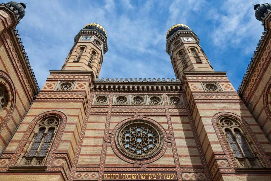 Budapest Old Jewish Quarter History Private Walking Tour - Why this neighborhood matters