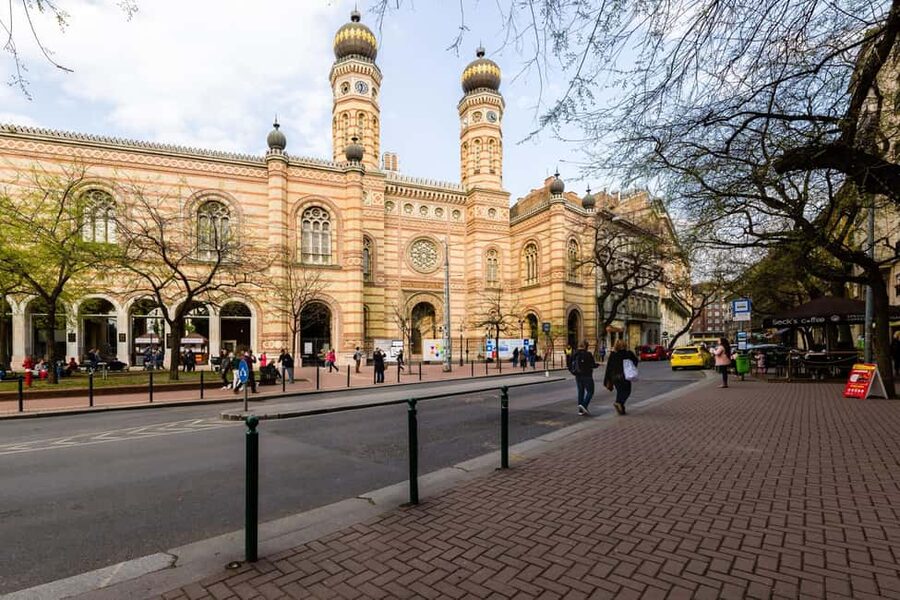 Budapest Old Jewish Quarter History Private Walking Tour - Walking conditions and what to wear