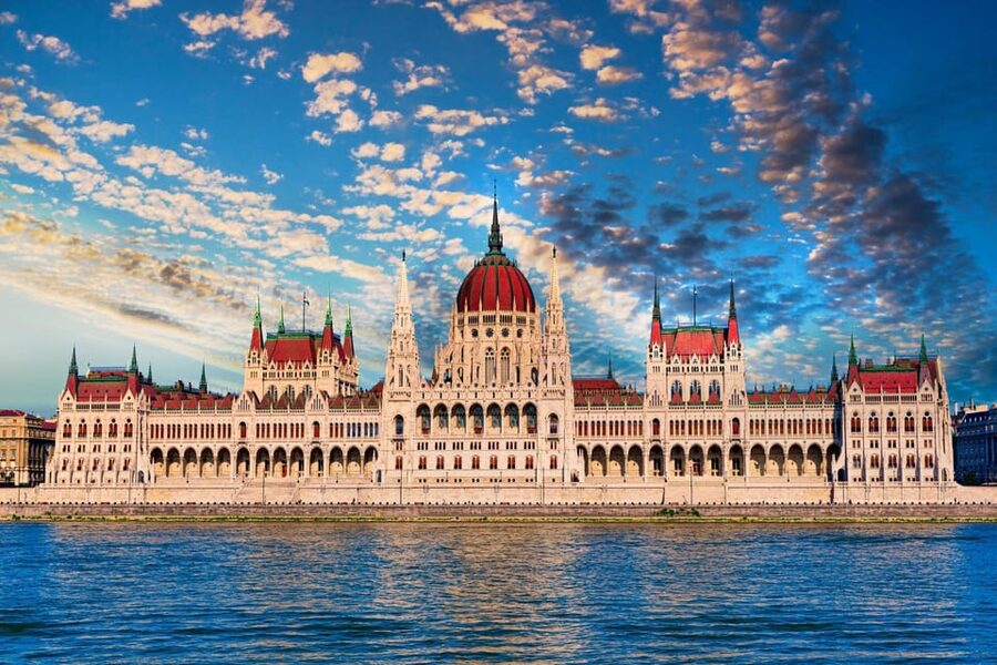 Budapest Old Town and Top Attractions Private Walking Tour - Starting at Parliament on Alkotmány Street