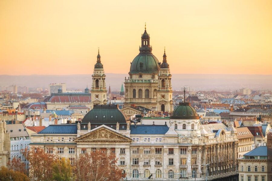 Budapest Old Town and Top Attractions Private Walking Tour - Who should book this Budapest walk?