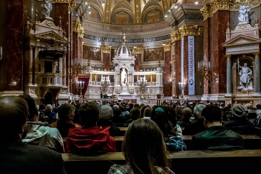 Budapest: Organ Concert in St. Stephen's Basilica - Reading the program before you go