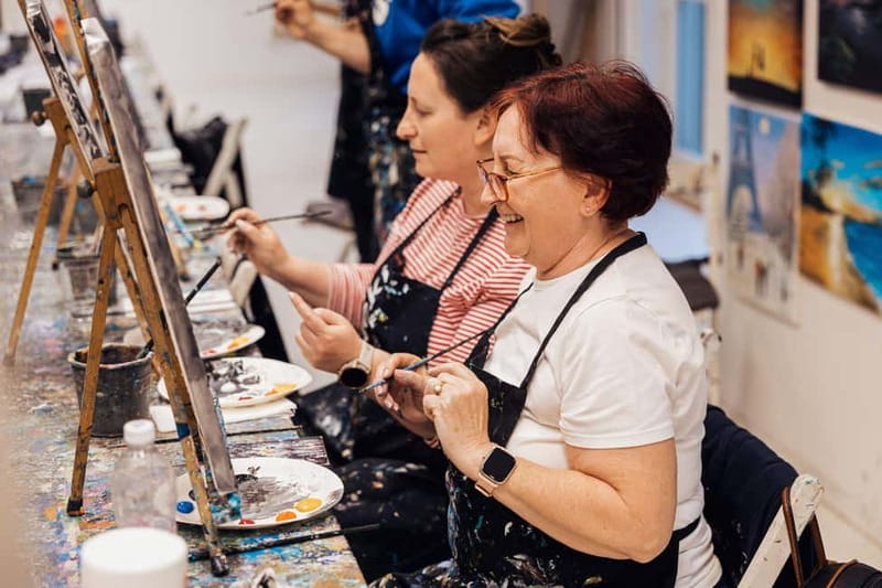Budapest: Paint and sip experience - What is included for the $50 price