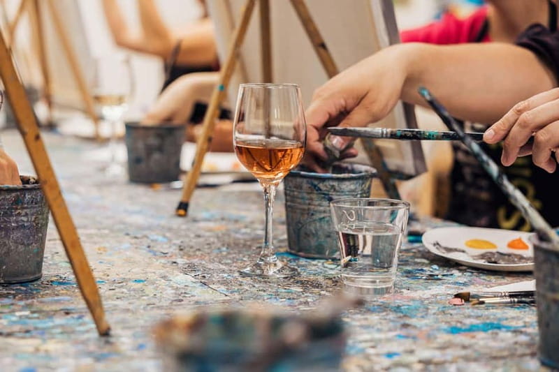 Budapest: Paint and sip experience - Practical tips for a smoother class