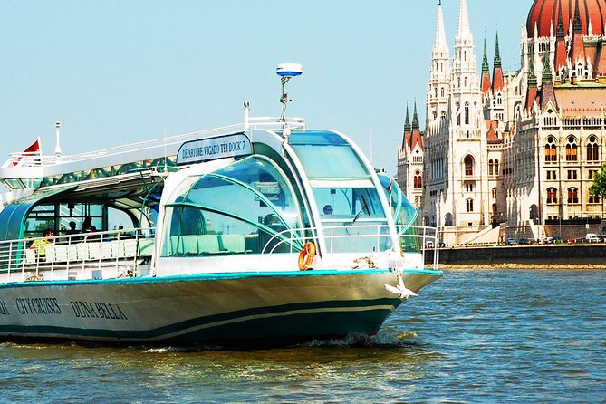 Budapest Parliament Audio Guide Tour with Danube Cruise - Choosing a Seat on the Boat