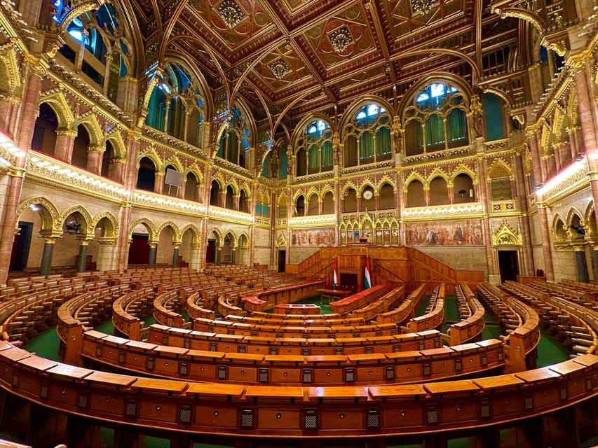 Budapest: Parliament Building Entry Ticket and Audio Guide - What the audio guide does well