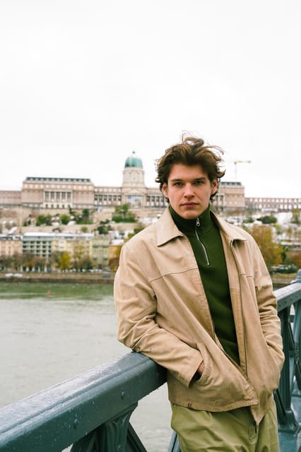 Budapest: Photo Session with Professional Local Photographer - What the $67 price means