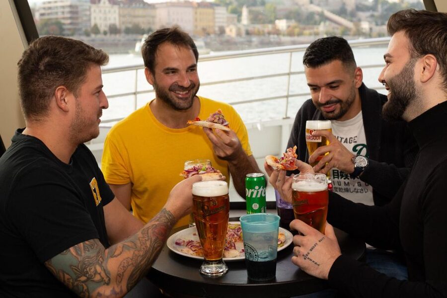 Budapest: Pizza Cruise - Music, seating, and the overall mood