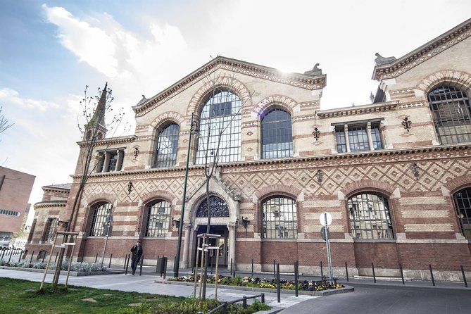 Budapest Private 4 Hour City Tour Experience with a car / van - Andrássy Avenue, House of Terror, and central Pest