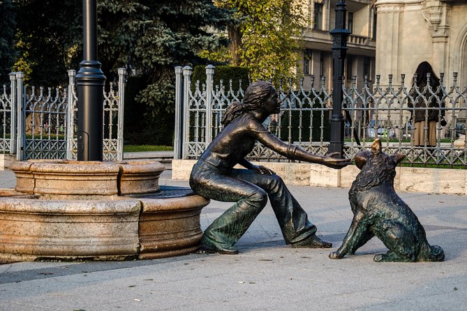 Budapest Private 4 Hour City Tour Experience with a car / van - What the $124.82 price means