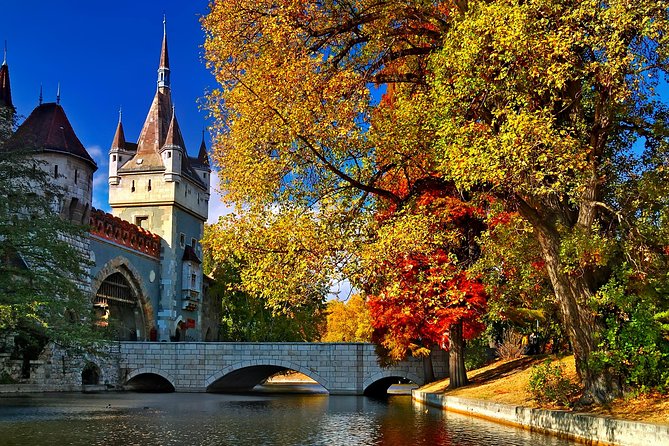 Budapest: Private 4-Hour Walking Tour with a Local - Why a private Budapest walk works so well